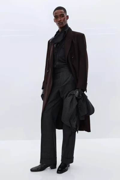 Look 27